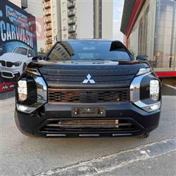ميتسوبيشي اوتلاندر